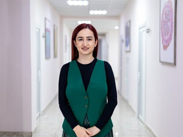 Եվա Ասրիբաբայան