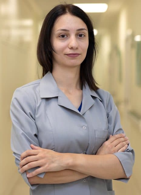 Մերի Հախումյան